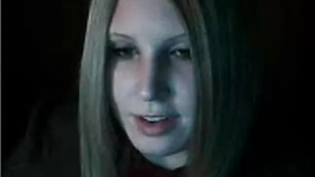 Mia Bella telah menderita kerusakan cerita sek terlengkap yang mengerikan.