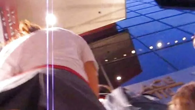 Tiga sarung tangan panjang, cerita dewasa hot mesum