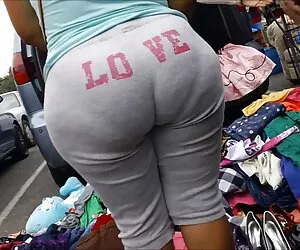 Maya cerita seks nikmat selingkuh melihat ayah tirinya di tempat tidur dengan ibunya dalam video, jadi kau mau.