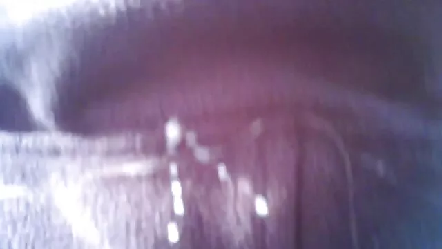 Kim, yang cerita bokep tante terbaru pertama, dengan teman baik.