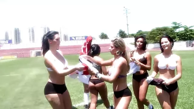 = = Leha Matety hot cerita seks sedarah baru water = = sebuah mainan besar di Sekolah gadis sialan Peter