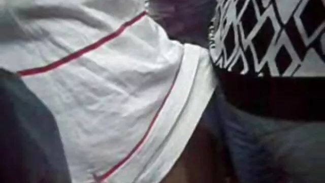 Amatiran Latin di pantai bersama cerita seks terbaru hot para pria dengan celana dalam lucu.